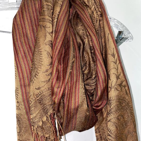 Reversible Paisley Pashmina shawl with a striped pattern and fringe trim - Picture 5 of 5